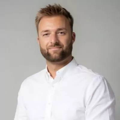 Kamil W.